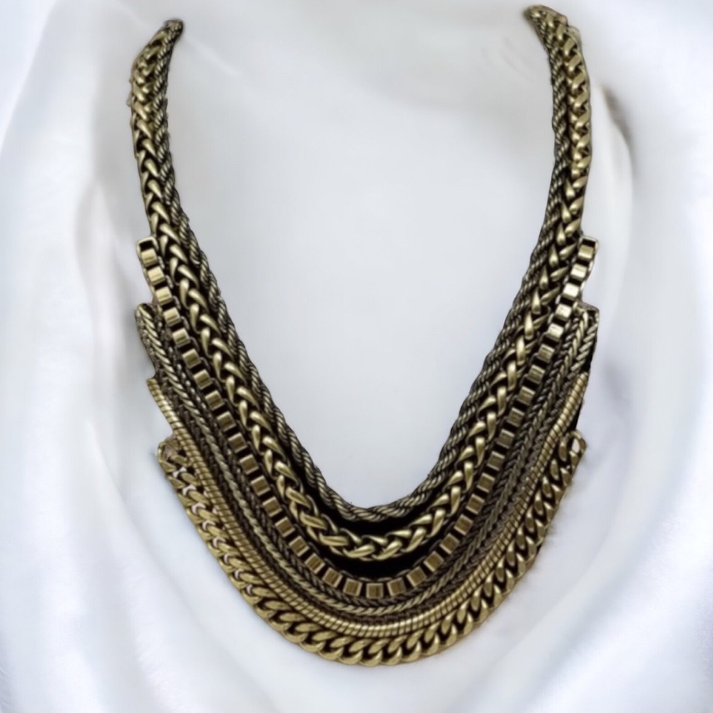 BR Banana Republic Chunky Statement Necklace 20" Gold tone Heavy Chain